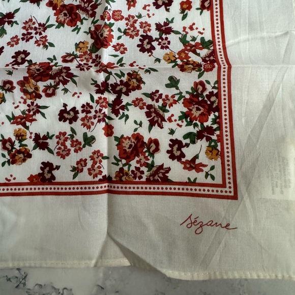 Sézane floral scarf - Picture 1 of 6